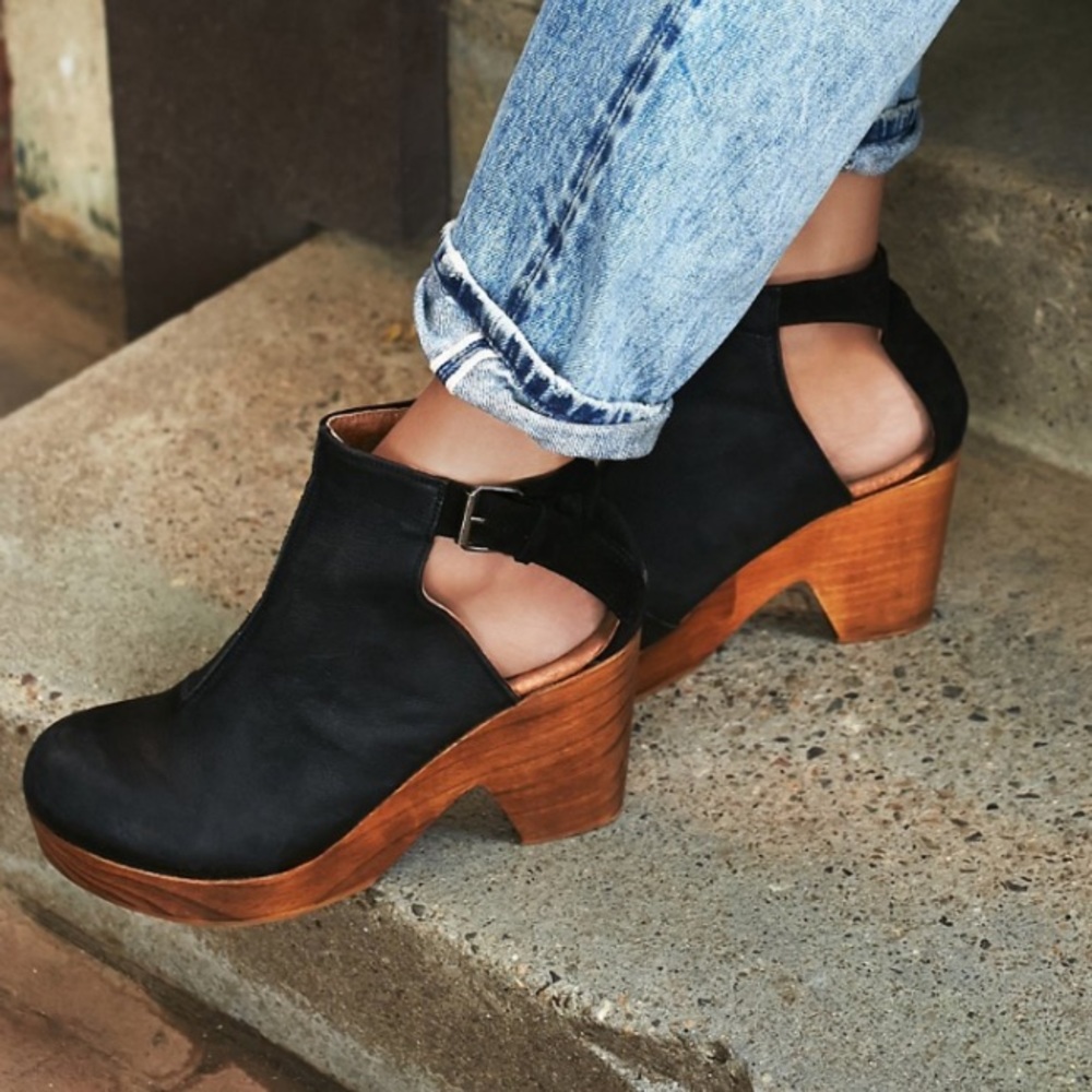 Free People Clogs